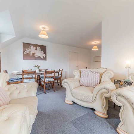 Pass The Keys Comfortable 3 Bed In Central Bowness With Parking Windermere Εξωτερικό φωτογραφία