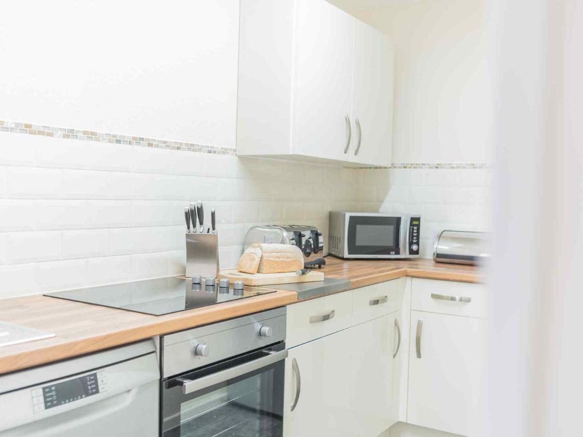 Pass The Keys Comfortable 3 Bed In Central Bowness With Parking Windermere Εξωτερικό φωτογραφία