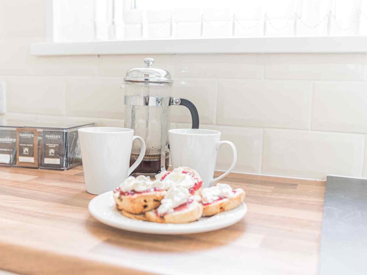 Pass The Keys Comfortable 3 Bed In Central Bowness With Parking Windermere Εξωτερικό φωτογραφία